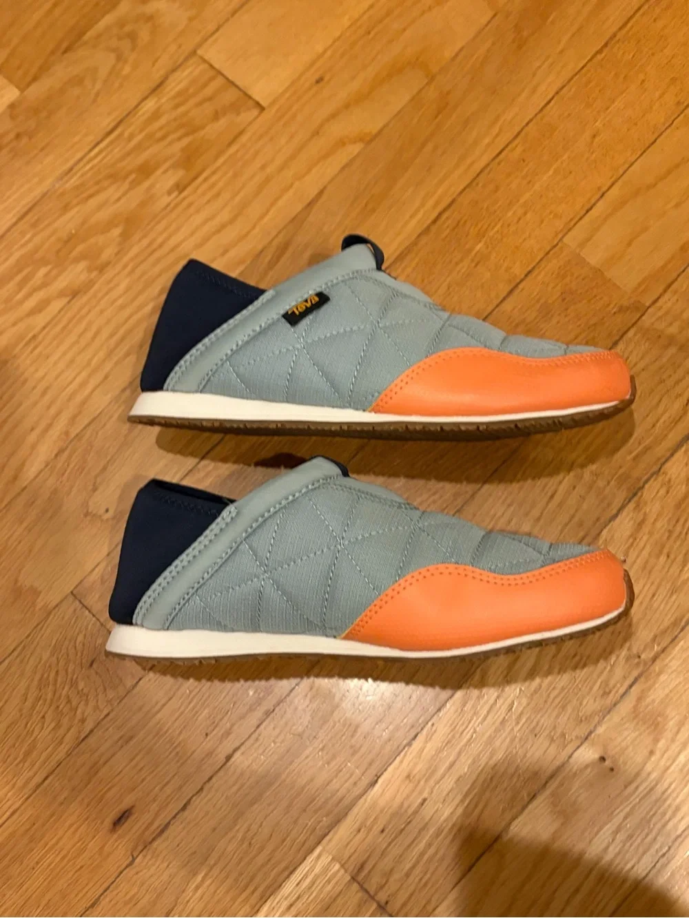 Teva Reember Kids Slip-On Quilted Shoes in Light Gray and Orange
